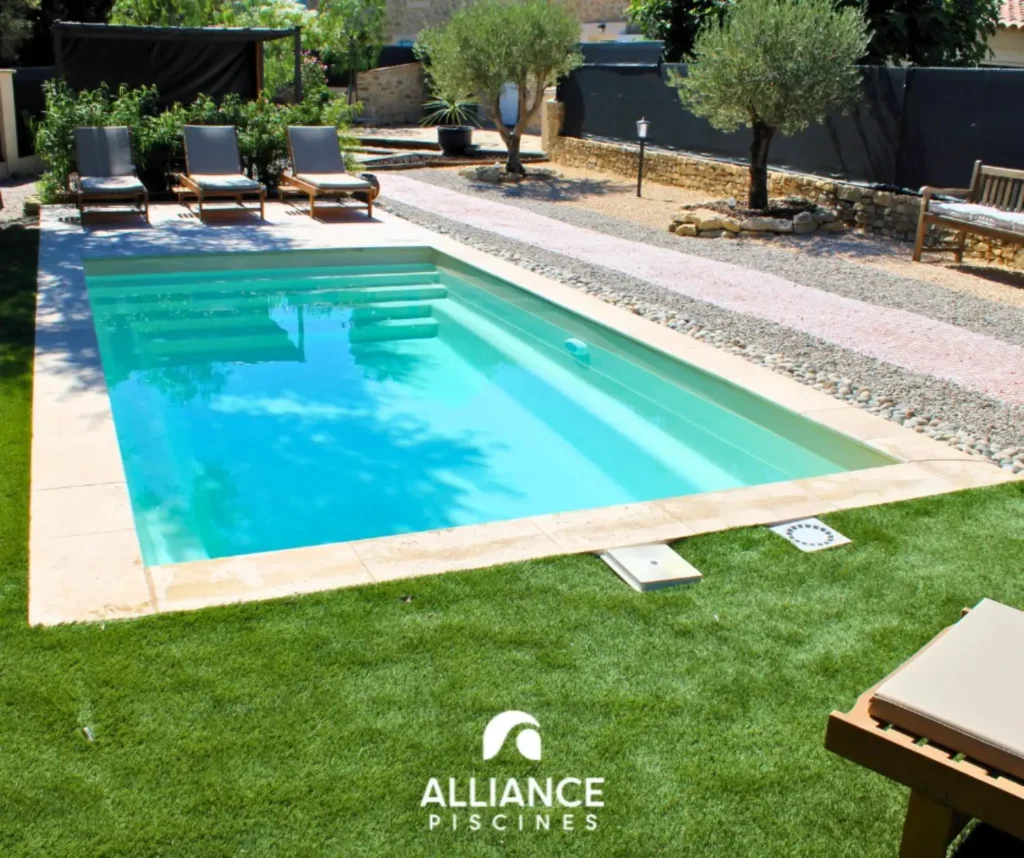 piscine à coque deux-sèvres